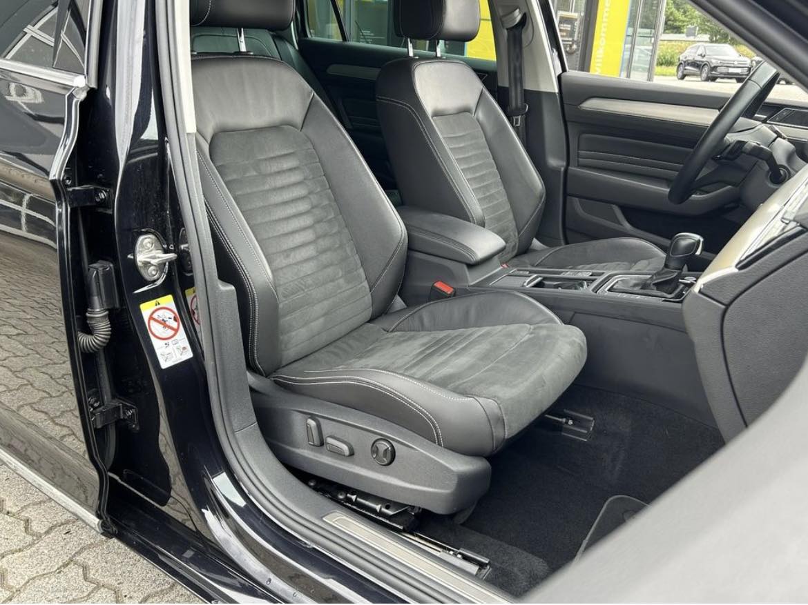 Volkswagen Passat Variant Elegance 4Motion Shz Matrix ACC – Image 6