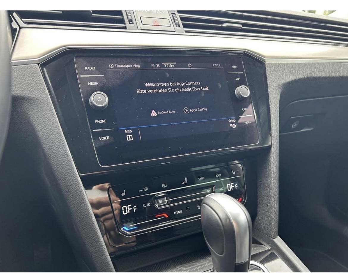 Volkswagen Passat Variant Elegance 4Motion Shz Matrix ACC – Image 4