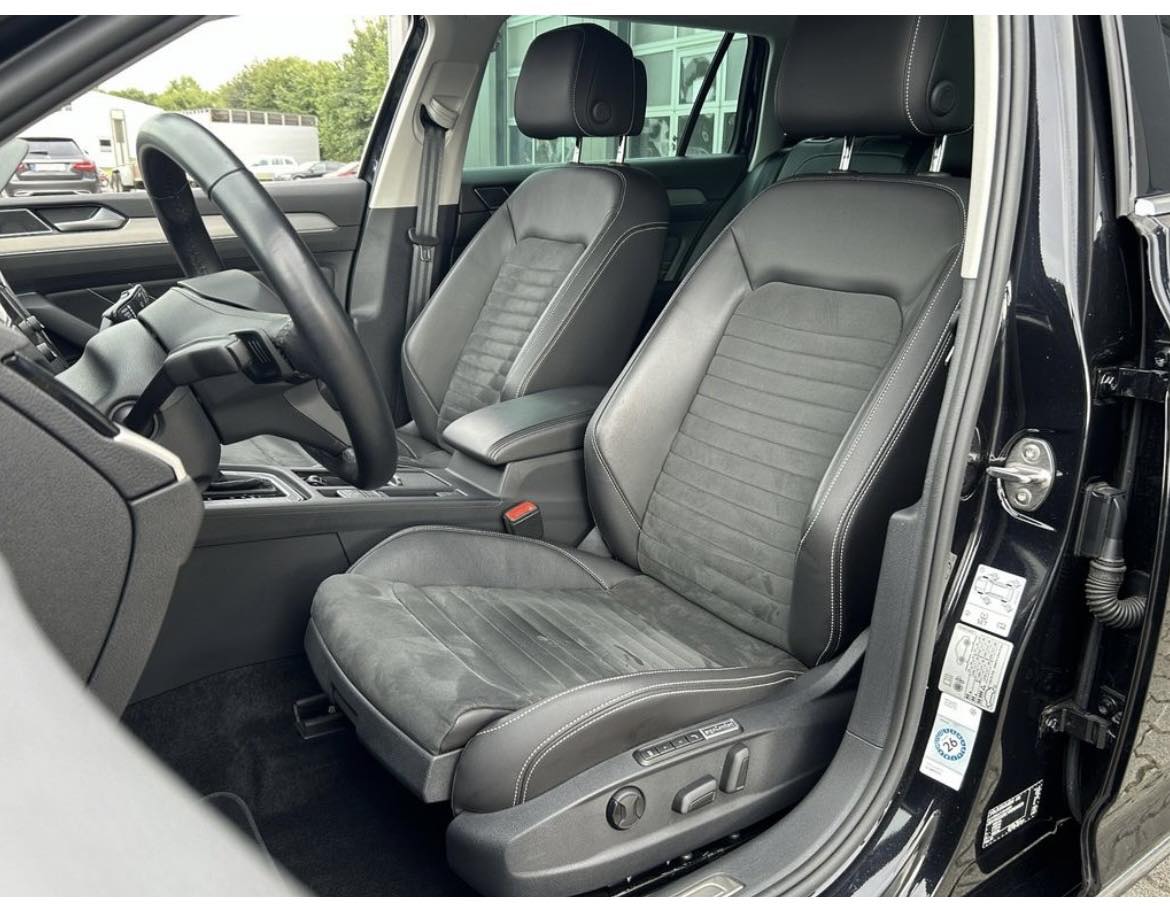 Volkswagen Passat Variant Elegance 4Motion Shz Matrix ACC – Image 9