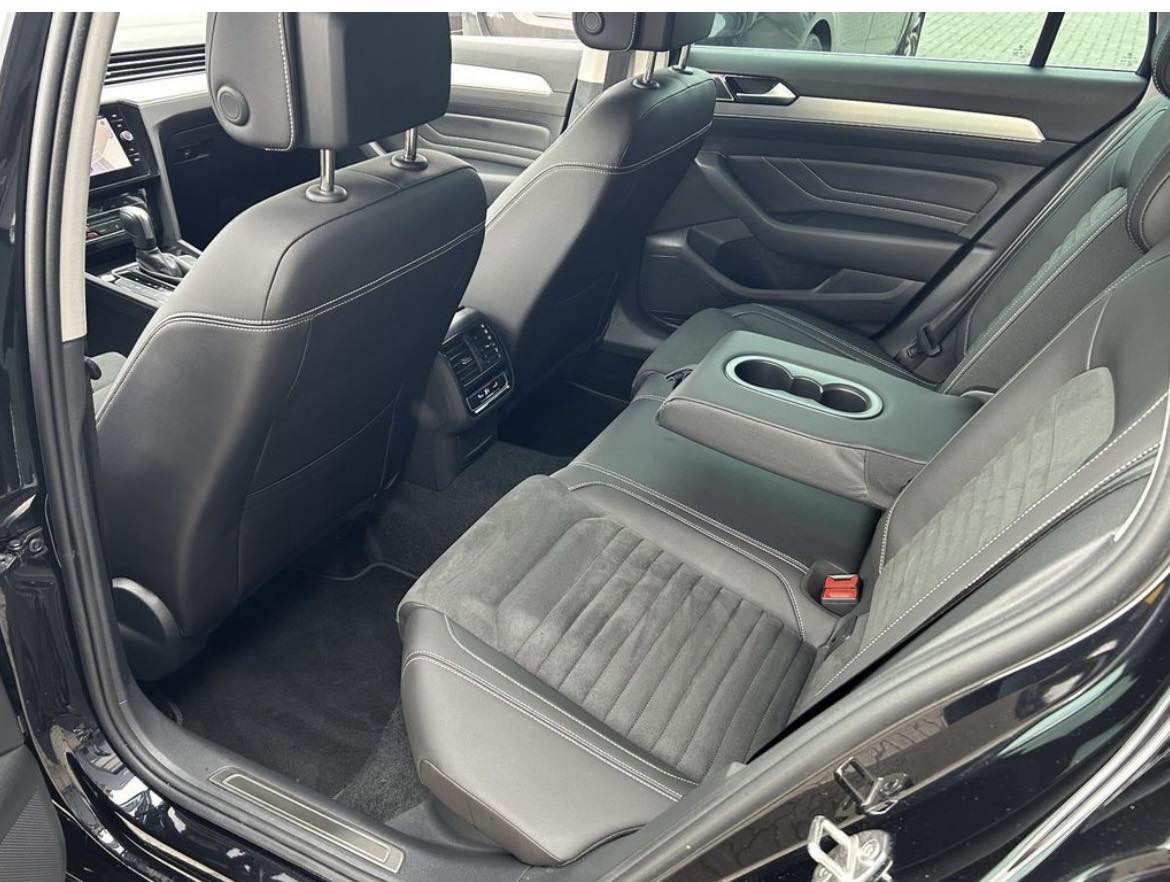 Volkswagen Passat Variant Elegance 4Motion Shz Matrix ACC – Image 8