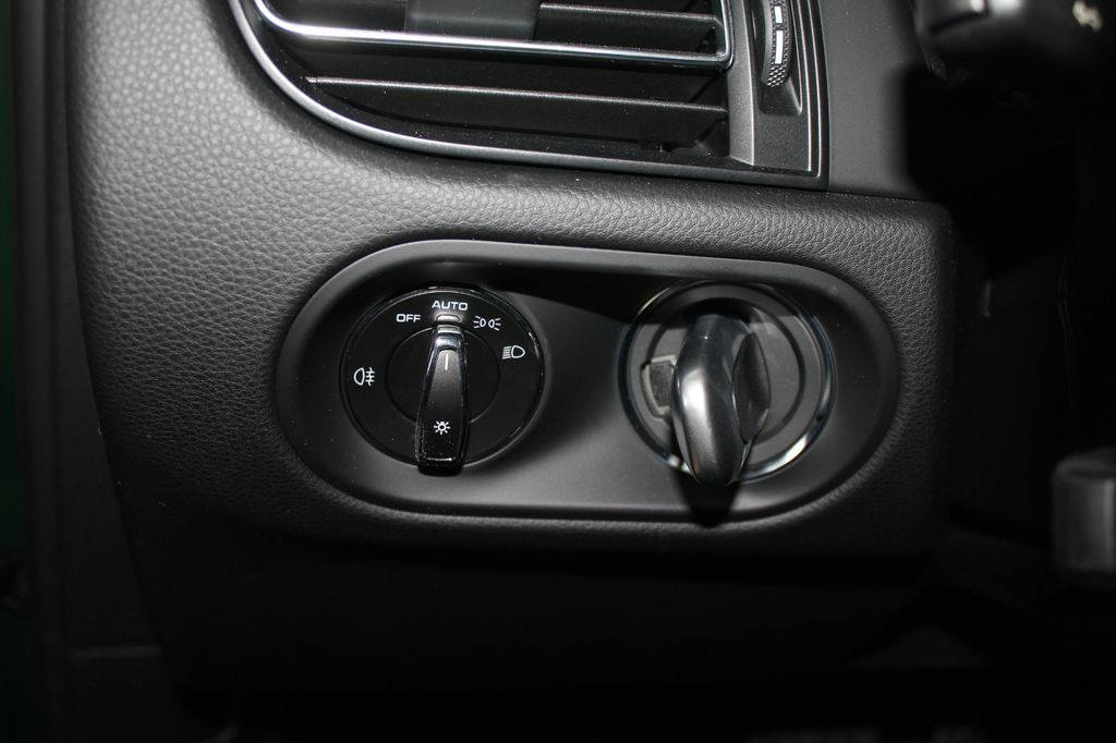 Porsche Macan Panorama/RCam/BOSE/Alcantara/Memory – Image 3