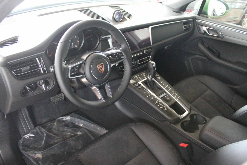 Porsche Macan Panorama/RCam/BOSE/Alcantara/Memory – Image 16