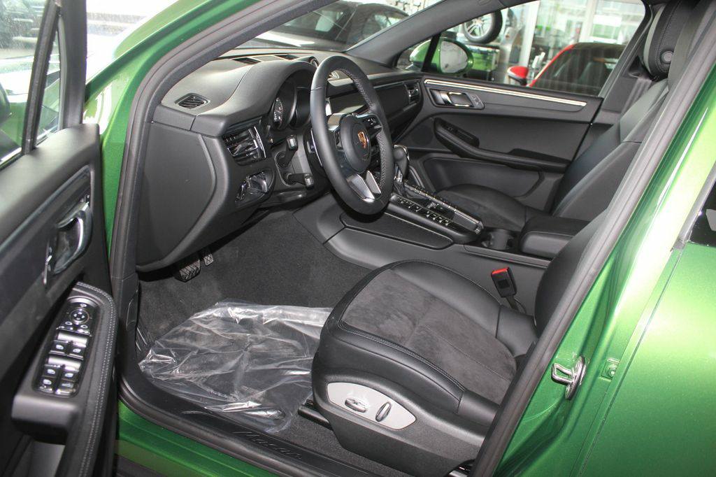 Porsche Macan Panorama/RCam/BOSE/Alcantara/Memory – Image 14