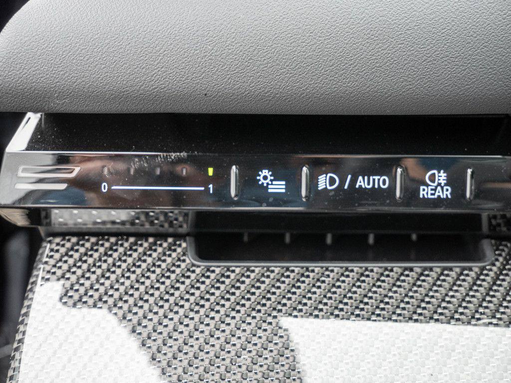 BMW 520i M-Sport PANO+AHK – Image 9