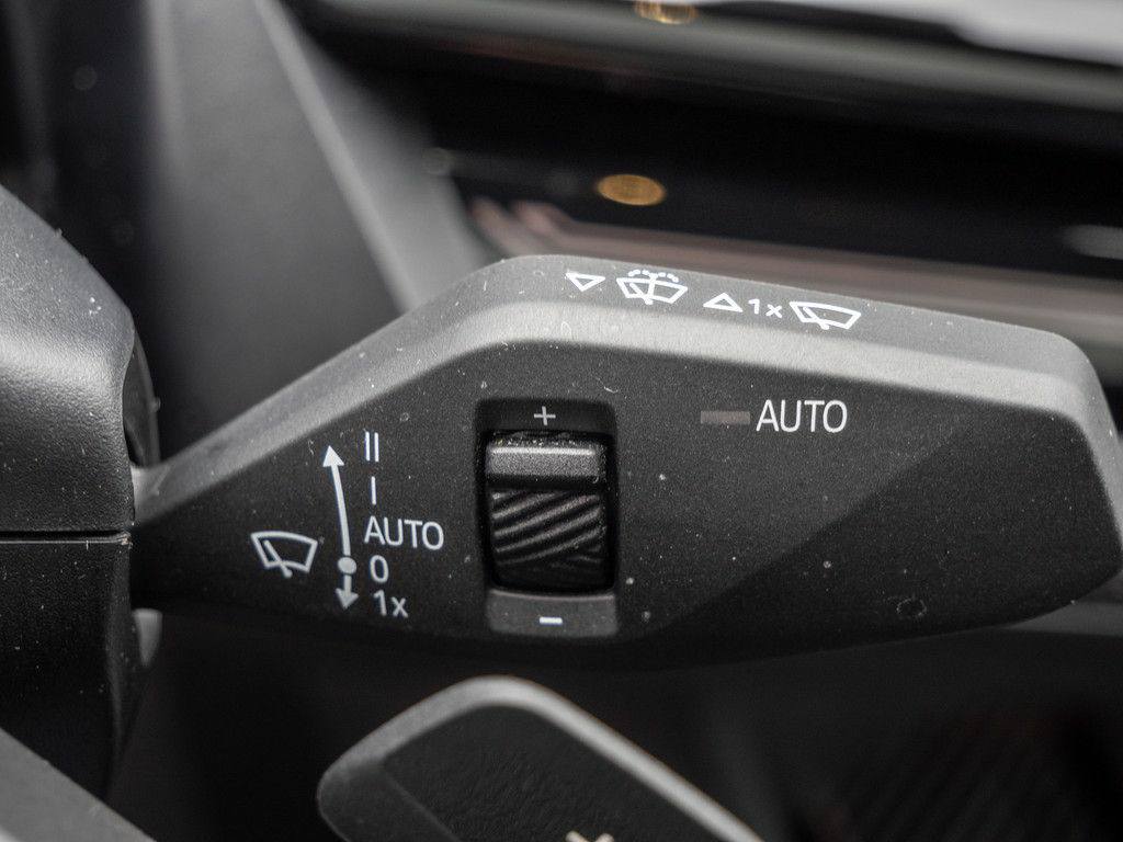 BMW 520i M-Sport PANO+AHK – Image 12