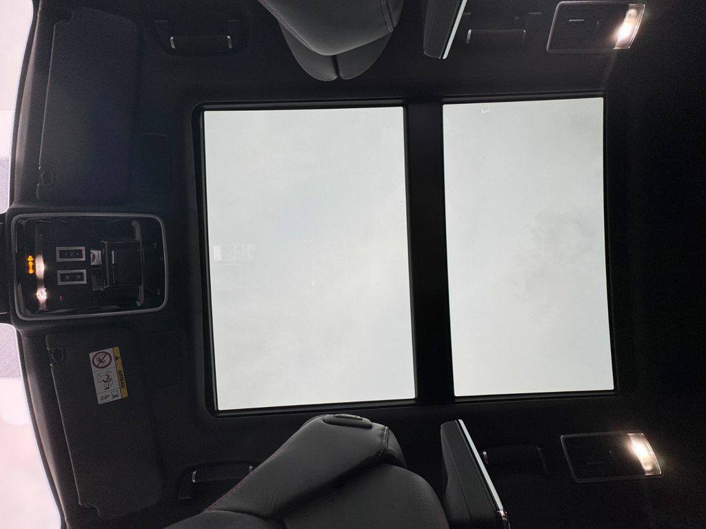 Land Rover Range Rover SV Autobiography Dynamic – Image 3