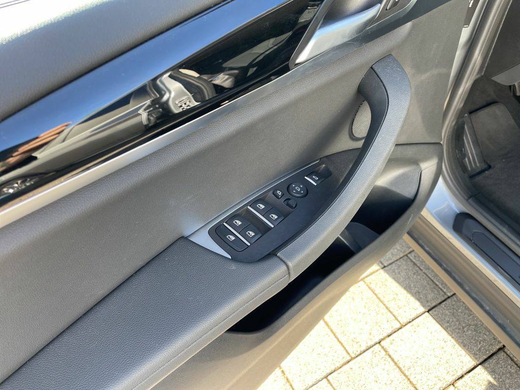 BMW X3 xDrive20d LED AHK – Image 12