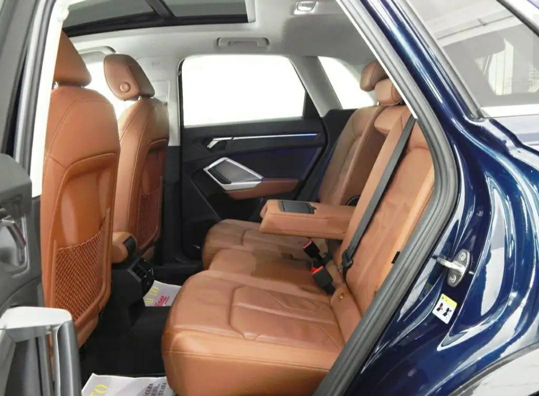 Audi Q3 35 2.0 TDI Business Advanced S-Tronic – Image 13