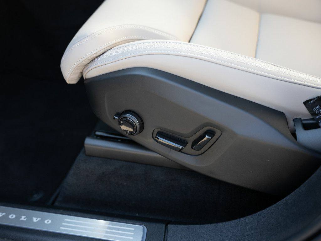 Volvo XC90 T8 Plus Dark Recharge AWD 7-PLACES FACEL – Image 19