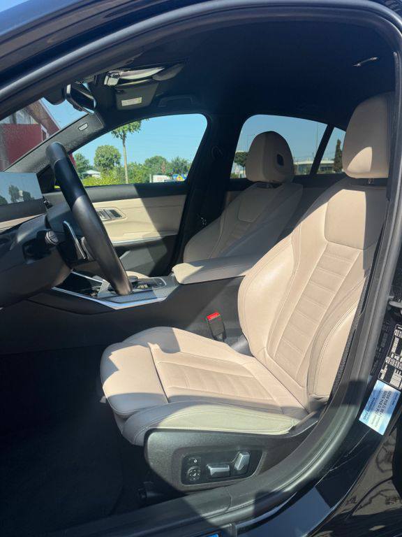 BMW 320i M Sport pro / Service inclusive – Image 4