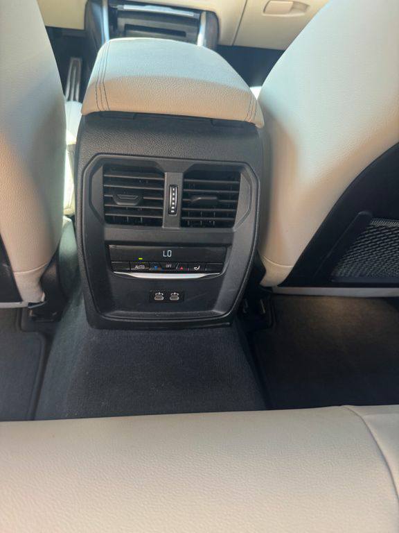 BMW 320i M Sport pro / Service inclusive – Image 14
