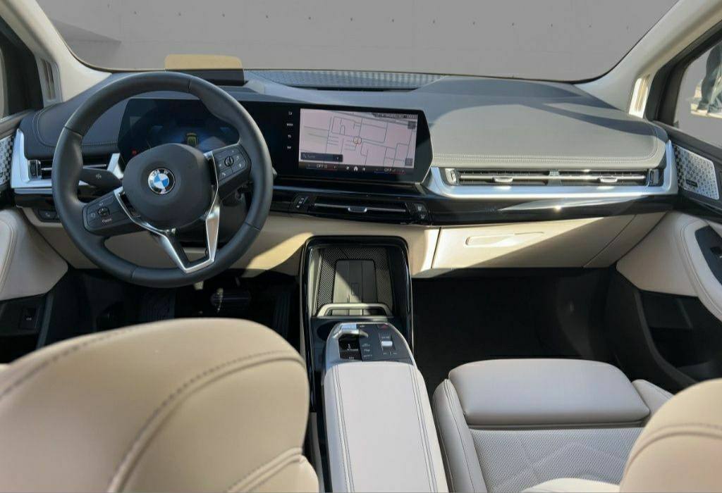 BMW 223 Active Tourer i xDrive LED Park-Assist HUD – Image 8