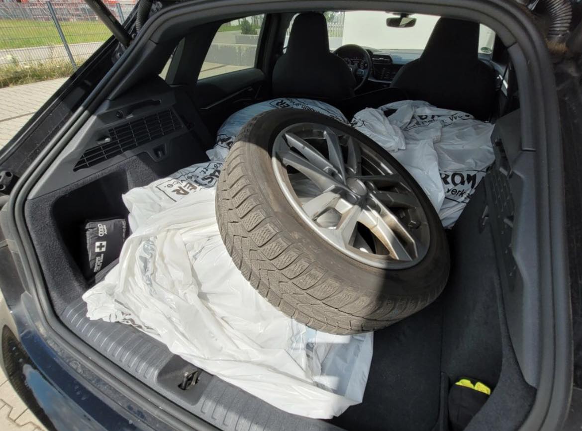 Audi A3 Sportback 35 TDI 2x S line Panorama 18" Black – Image 14