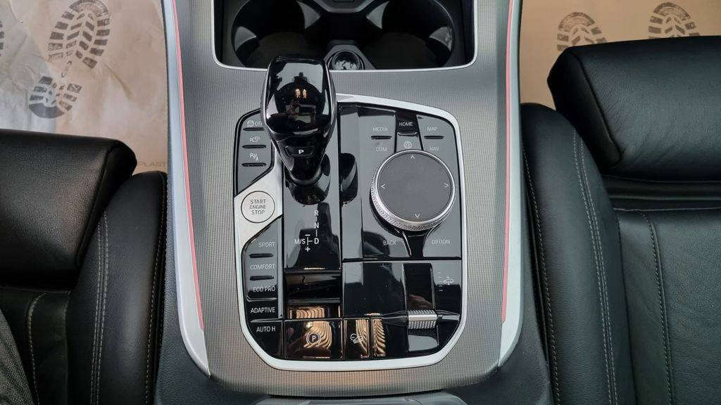 BMW X5 xDrive 40 d M Sport Laser/Luft/Pano/22 – Image 12