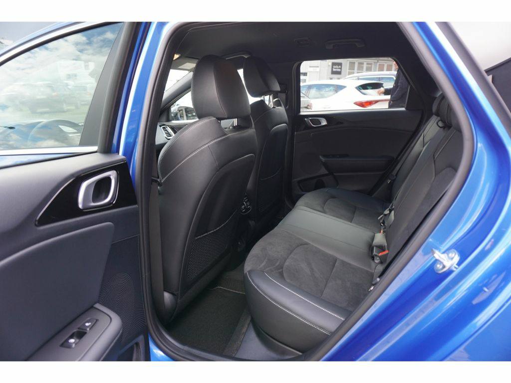 Kia Ceed_sw 1.5T 140 GT Line DCT7 AHK Navi LED ACC – Image 23