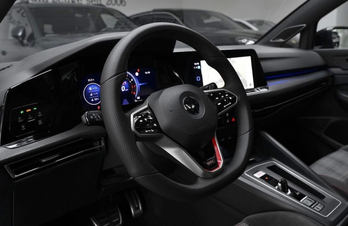 Volkswagen Golf VIII GTI – Image 3