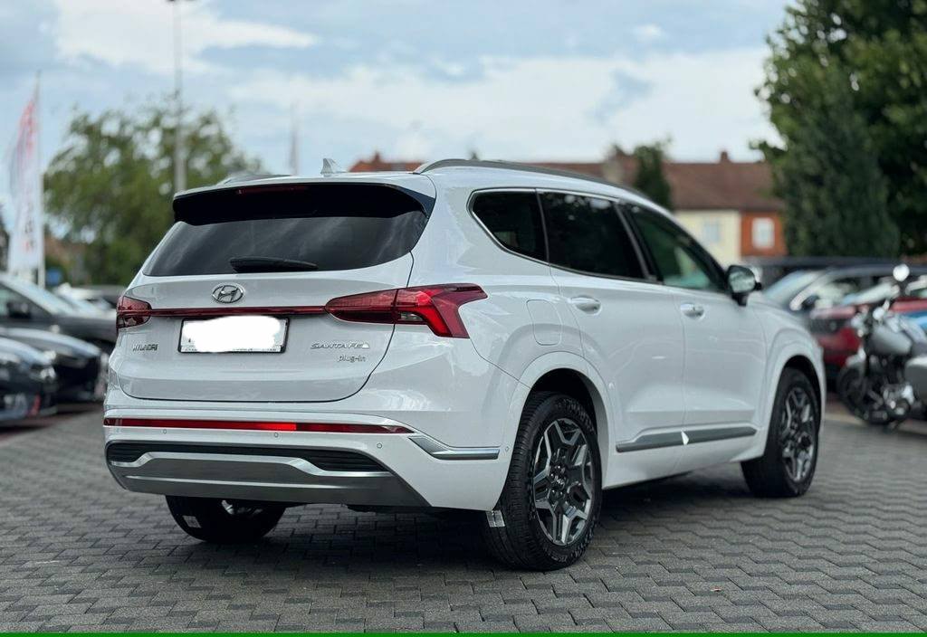 Hyundai Santa Fe Signature Plug-In Hybrid – Image 14