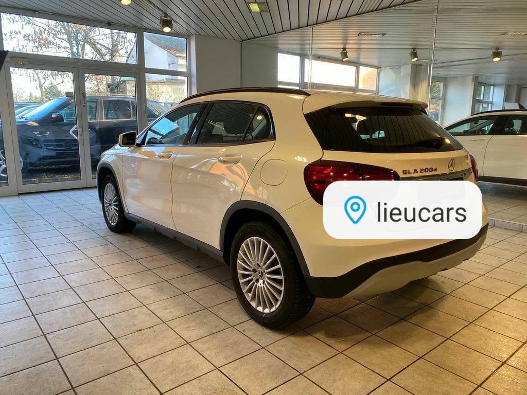 Mercedes-Benz GLA 200 CDI – Image 7