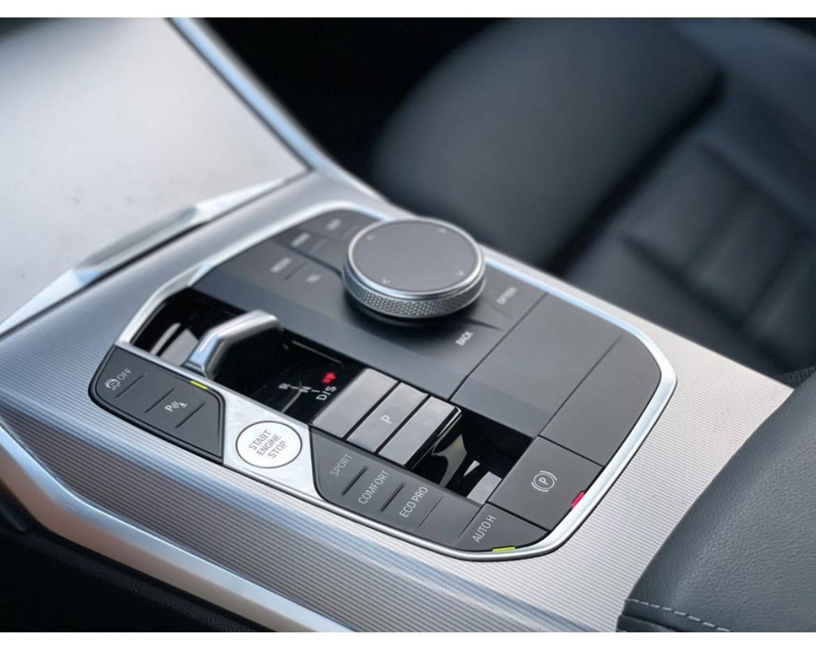 BMW Lim. 320d xDrive*M Sport*STHZ*Head Up – Image 7