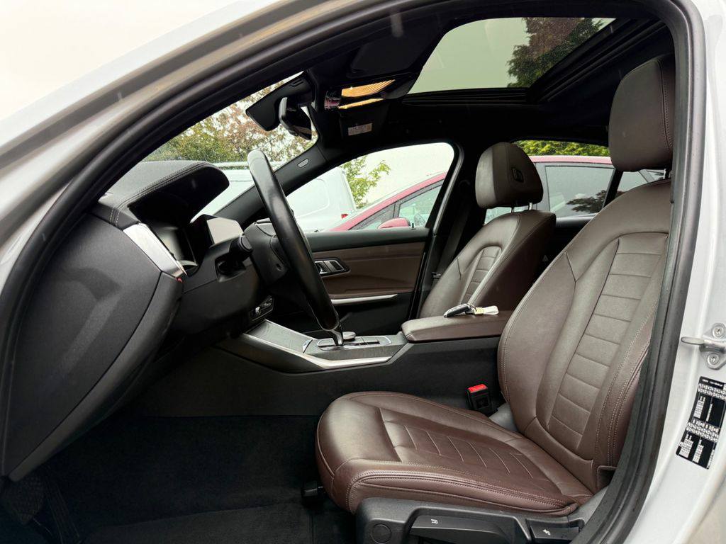 BMW 318d Lim. Luxury Line Leder,LED,Shz,Navi,S-Dach – Image 10