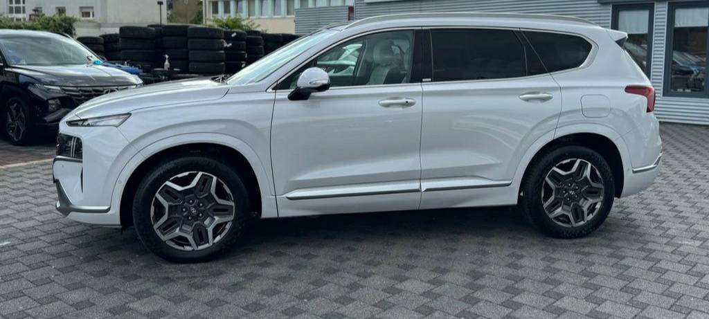 Hyundai Santa Fe Signature Plug-In Hybrid – Image 20