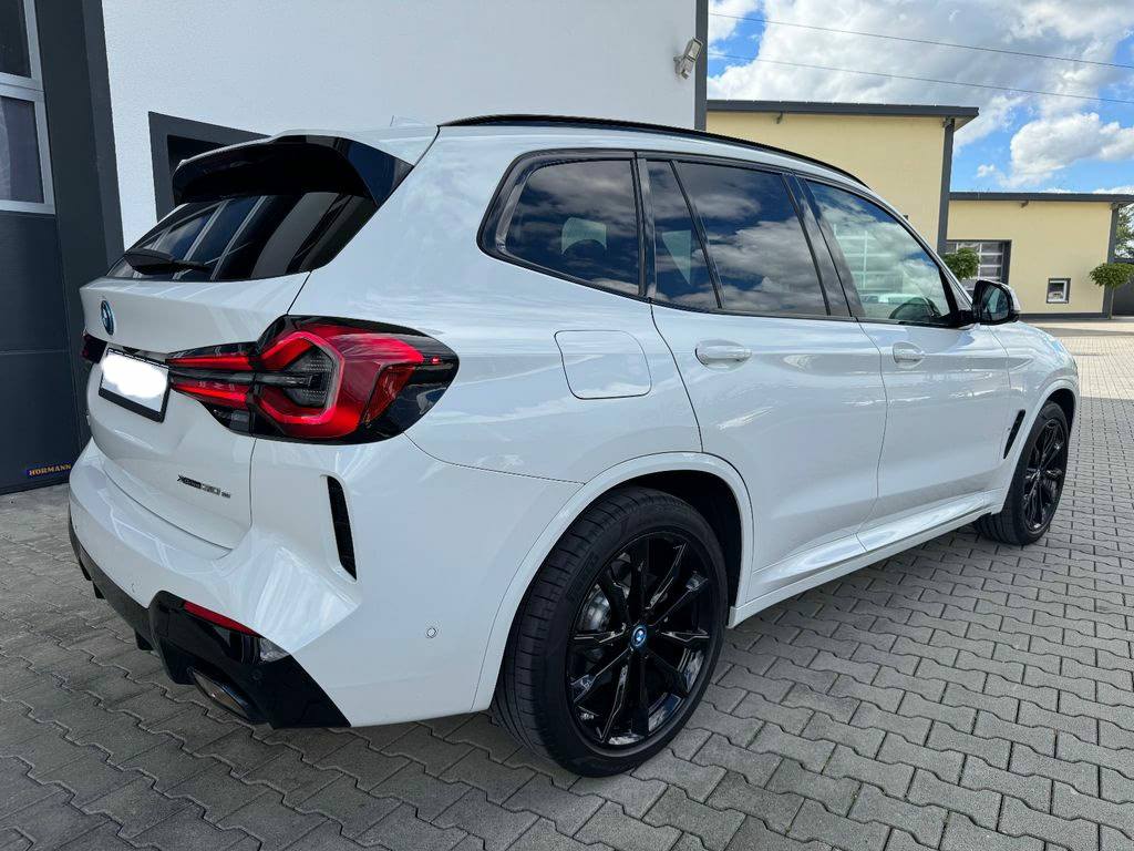 BMW X3 xDrive 30e M-SPORT – Image 9