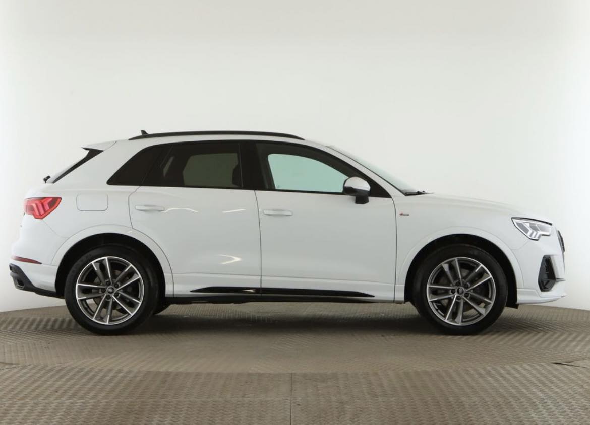 Audi Q3 40 TFSI quattro S line *AHK*LED*RFK*SONOS*MMI – Image 12