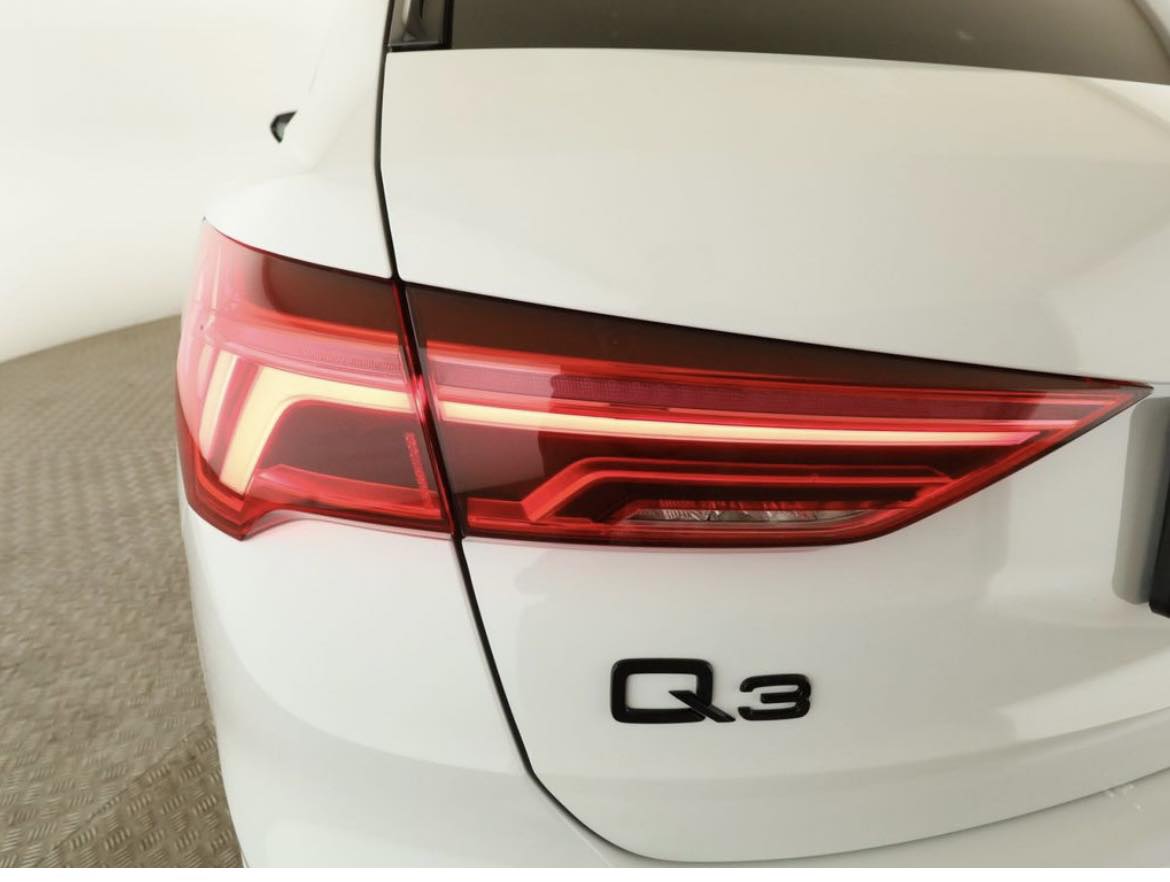 Audi Q3 40 TFSI quattro S line *AHK*LED*RFK*SONOS*MMI – Image 5
